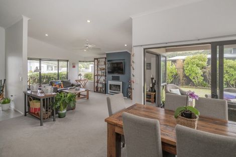 Photo of property in 18 Captain Wood Avenue, Whitianga, 3510