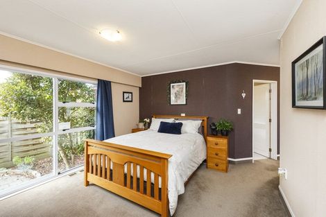 Photo of property in 52 John F Kennedy Drive, Milson, Palmerston North, 4414