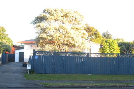 Photo of property in 18 Hadley Wood Drive, Wattle Downs, Auckland, 2103
