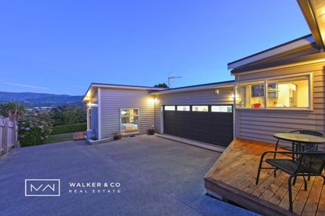 Photo of property in 13 Colin Guppy Crescent, Riverstone Terraces, Upper Hutt, 5018