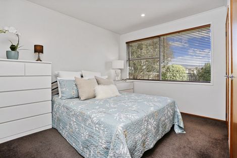 Photo of property in 25 Dalry Place, Mangere Bridge, Auckland, 2022