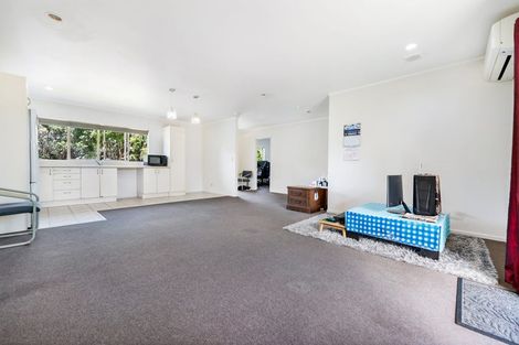 Photo of property in 5/17 Neta Grove, Henderson, Auckland, 0612