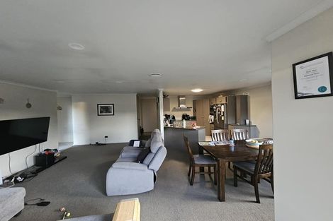 Photo of property in 12 Camberley Way, Huntington, Hamilton, 3210