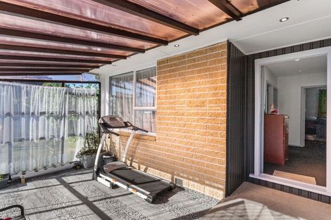 Photo of property in 13 Fairmont Place, Hornby, Christchurch, 8042