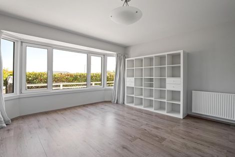 Photo of property in 160 Dyers Pass Road, Cashmere, Christchurch, 8022