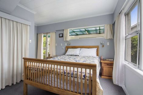 Photo of property in 10 Roretana Drive, Athenree, Katikati, 3177