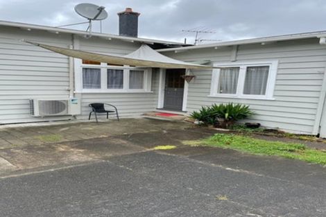 Photo of property in 2/22 Amaru Road, One Tree Hill, Auckland, 1061