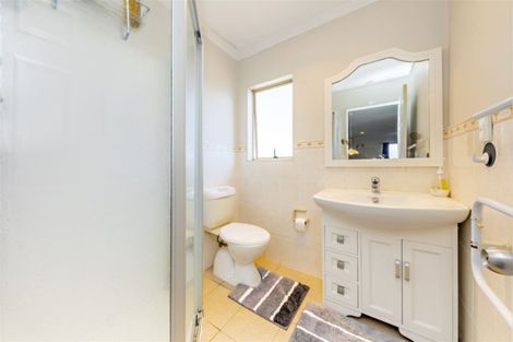 Photo of property in 45 Agapanthus Place, Flat Bush, Auckland, 2016