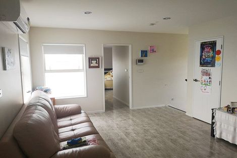 Photo of property in 114a Lake Road, Northcote, Auckland, 0627