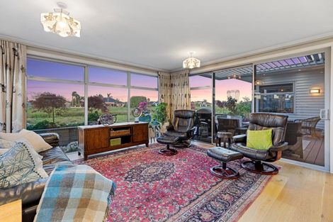 Photo of property in 56 Cassinia Close, Papamoa Beach, Papamoa, 3118