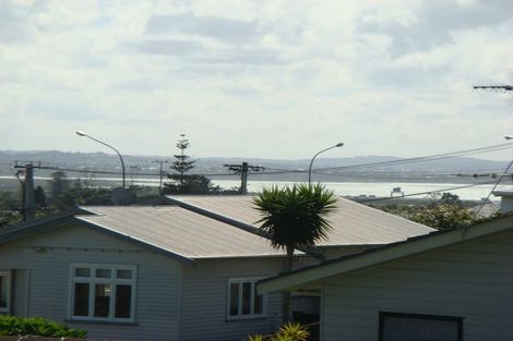 Photo of property in 5b Henry Street, Avondale, Auckland, 1026