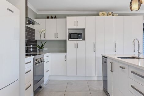 Photo of property in 36 Highgate Drive, Rangiora, 7400