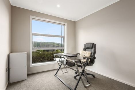 Photo of property in 27 John Burke Drive, Aotea, Porirua, 5024