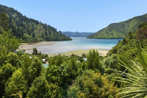 Photo of property in 609 Port Underwood Road, Whatamango Bay, Picton, 7281