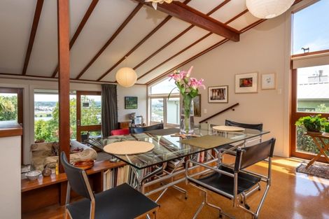 Photo of property in 318 Cannon Hill Crescent, Mount Pleasant, Christchurch, 8081