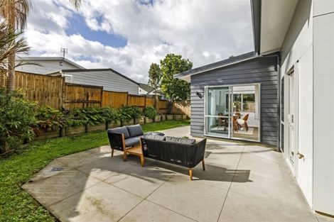 Photo of property in 1/26 Northboro Road, Hauraki, Auckland, 0622