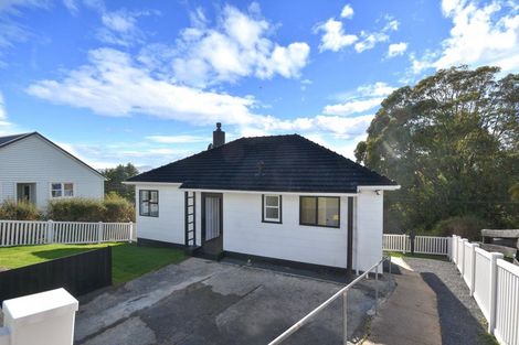 Photo of property in 32 Stenhope Crescent, Corstorphine, Dunedin, 9018