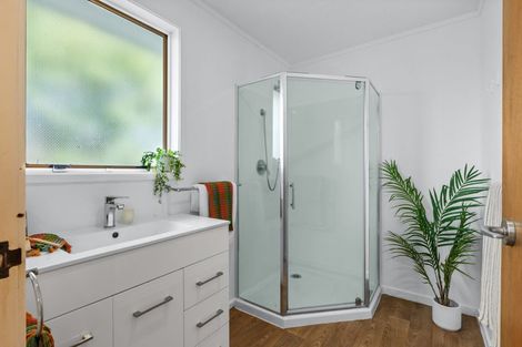 Photo of property in 1/114 Canongate Street, Birkdale, Auckland, 0626