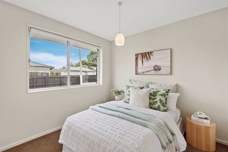 Photo of property in 3/9a Avonhead Road, Avonhead, Christchurch, 8042