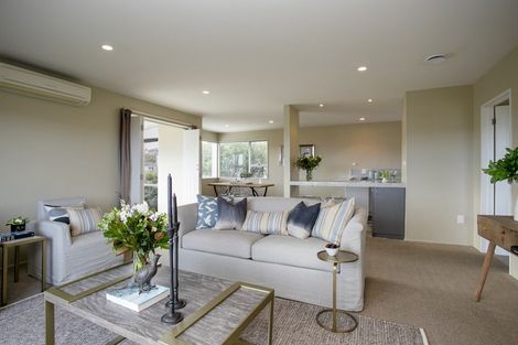 Photo of property in 38 Harvey Street, Waipahihi, Taupo, 3330