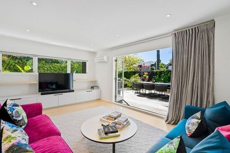 Photo of property in 16/1 Shore Road, Remuera, Auckland, 1050