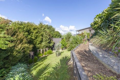 Photo of property in 3 Lamont Place, Waikanae, 5036