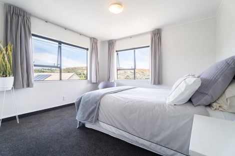 Photo of property in 14 Ronald Woolf Place, Churton Park, Wellington, 6037