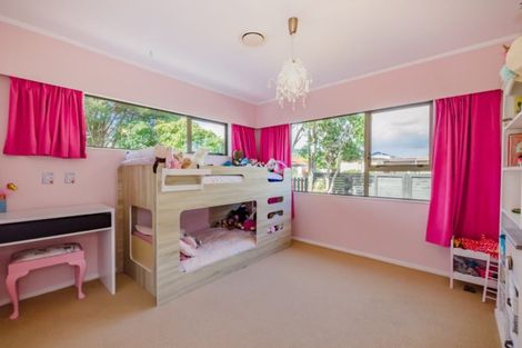 Photo of property in 67 Belvedere Avenue, Waikanae, 5036