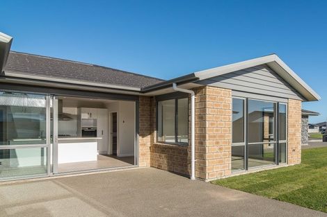 Photo of property in 12 Christow Court, Paraparaumu, 5032