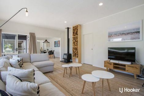 Photo of property in 44 Hillview Road, Waihi Beach, 3611