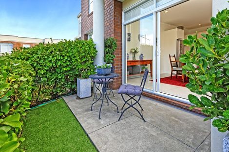 Photo of property in 15 Baber Drive, Stonefields, Auckland, 1072