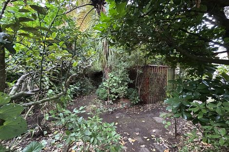 Photo of property in 90 Glenmore Street, Northland, Wellington, 6012