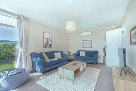 Photo of property in 1a Woodstock Terrace, Tawa, Wellington, 5028