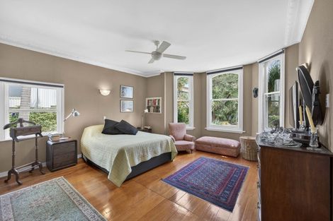 Photo of property in 120 Vauxhall Road, Narrow Neck, Auckland, 0624