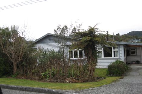 Photo of property in 14 Hall-jones Street, Runanga, 7803