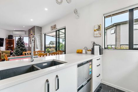 Photo of property in 6/79 Ranfurly Road, Alfriston, Auckland, 2105