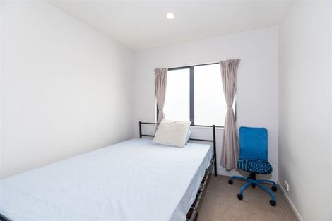 Photo of property in 17 Rakich Place, Henderson, Auckland, 0612