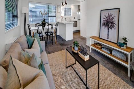 Photo of property in 77a Tukapa Street, Westown, New Plymouth, 4310