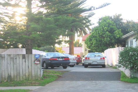 Photo of property in 2/194 Shirley Road, Papatoetoe, Auckland, 2025