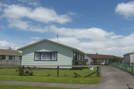 Photo of property in 16 Hanford Place, Clendon Park, Auckland, 2103