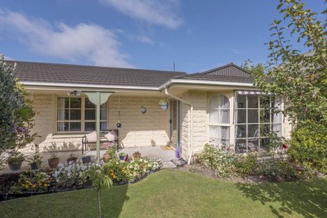 Photo of property in 1/2a Chilcombe Street, Ilam, Christchurch, 8041