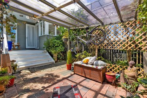 Photo of property in 65 Walker Road, Point Chevalier, Auckland, 1022