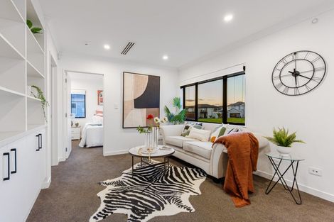 Photo of property in 39 Davey Crescent, Orewa, 0931