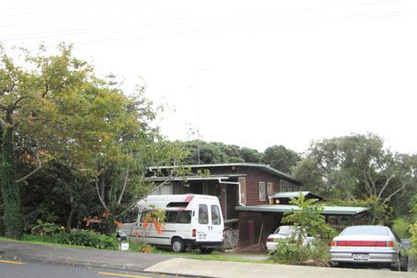 Photo of property in 74a Beach Road, Mellons Bay, Auckland, 2014