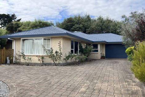 Photo of property in 74 Weggery Drive, Waikanae Beach, Waikanae, 5036