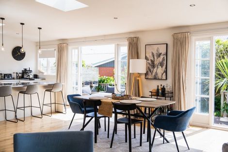 Photo of property in 211 Forbury Road, Saint Clair, Dunedin, 9012