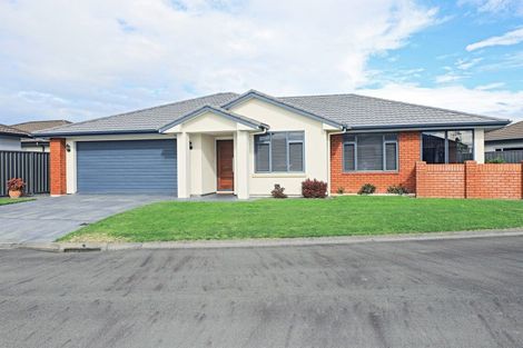 Photo of property in 5 Mana Place, Poraiti, Napier, 4112