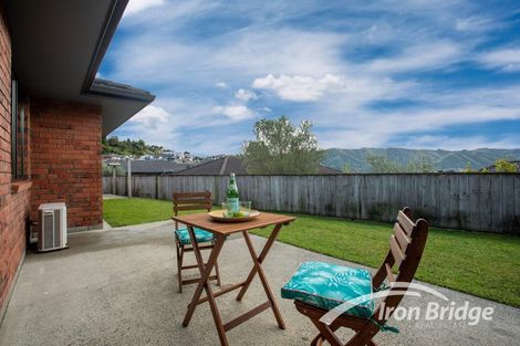 Photo of property in 11 Beaufort Close, Kingsley Heights, Upper Hutt, 5018