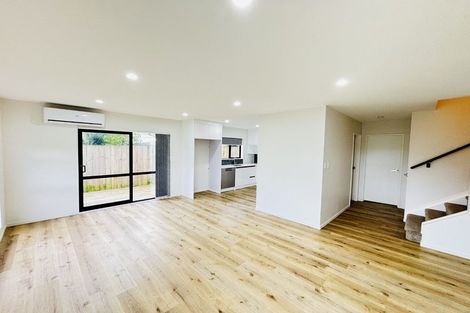 Photo of property in 1/2 Smiths Avenue, Papakura, 2110