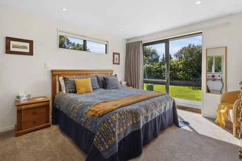 Photo of property in 17 Awa Toru Drive, Fairfield, Dunedin, 9018